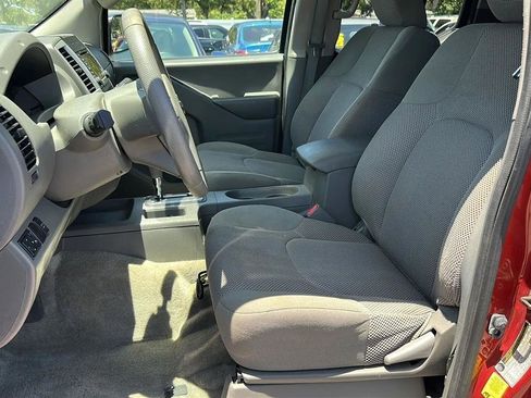 Used 2015 Nissan Frontier SV w/ SV Value Truck Package RWD image 30