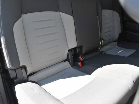 Certified 2025 Toyota Tacoma TRD Off-Road image 28