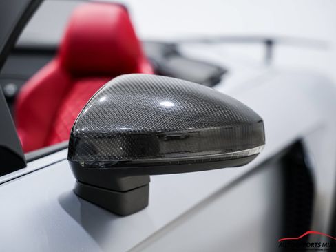 Used 2018 Audi R8 V10 w/ Carbon Exterior Package AWD/4WD image 8