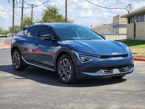 New 2025 Kia EV6 Light image 3