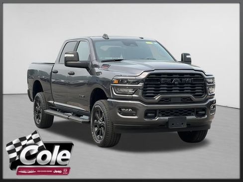 Used 2025 RAM 2500 Big Horn AWD/4WD image 1