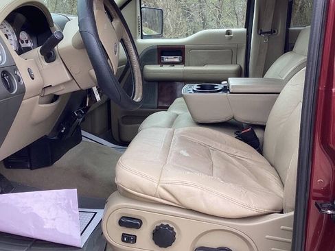 Used 2005 Ford F150 Lariat AWD/4WD image 8