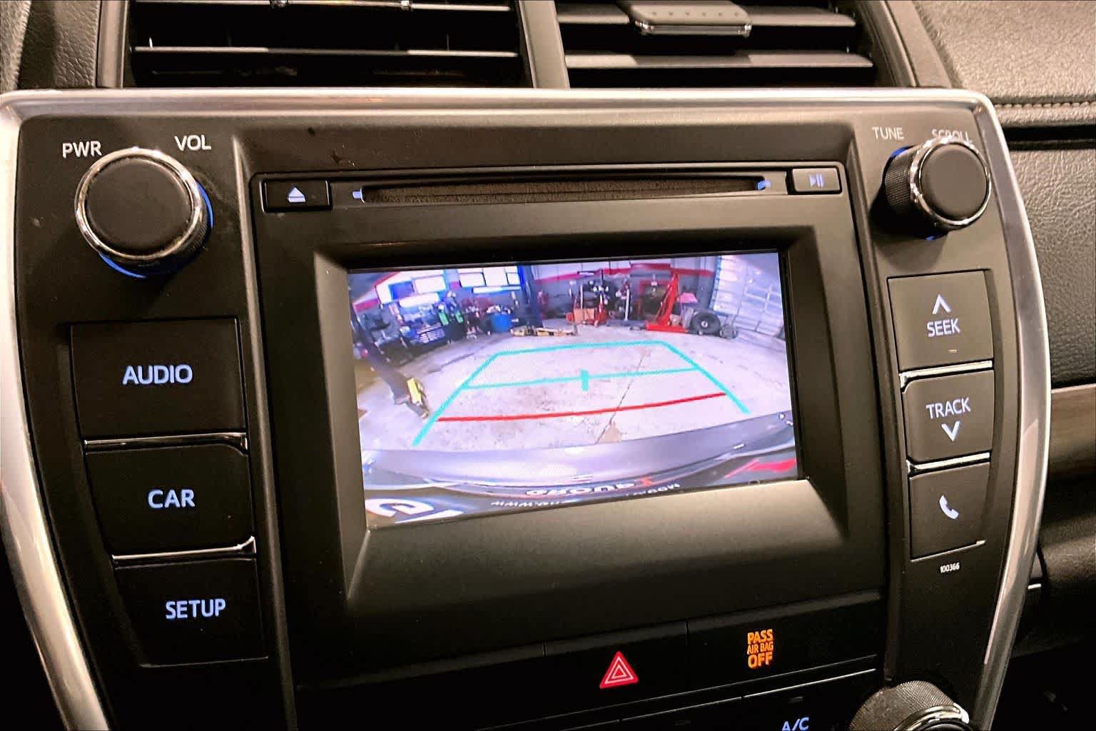 Used 2015 Toyota Camry LE FWD image 25