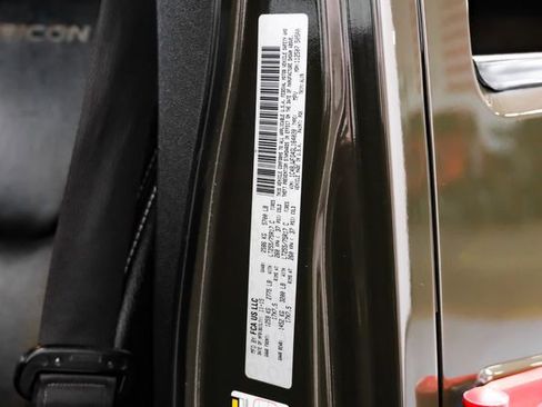 Used 2016 Jeep Wrangler Unlimited Rubicon w/ Connectivity Group image 47