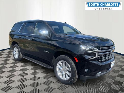 Used 2024 Chevrolet Tahoe Premier w/ Premium Package RWD image 3