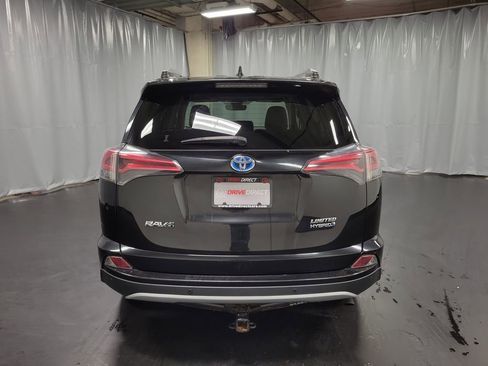 Used 2017 Toyota RAV4 Limited image 7