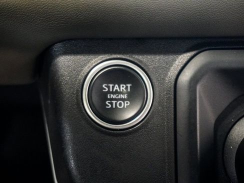 Used 2022 Land Rover Defender 90 X-Dynamic HSE image 24