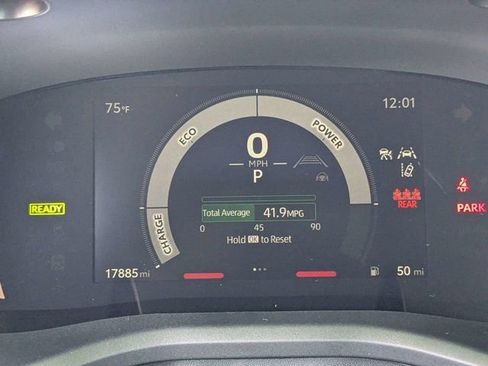 Used 2025 Toyota Camry SE FWD image 25