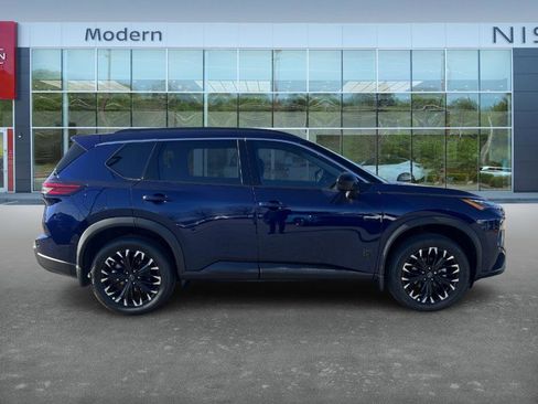 New 2026 Nissan Rogue SV image 4