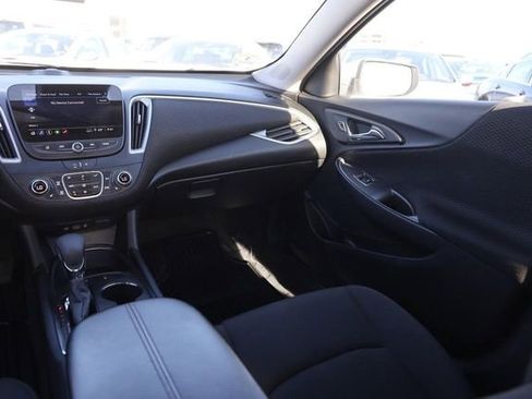 Used 2024 Chevrolet Malibu LT image 23