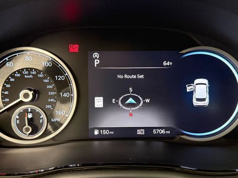 Used 2025 Genesis GV70 2.5T w/ Select Package image 24