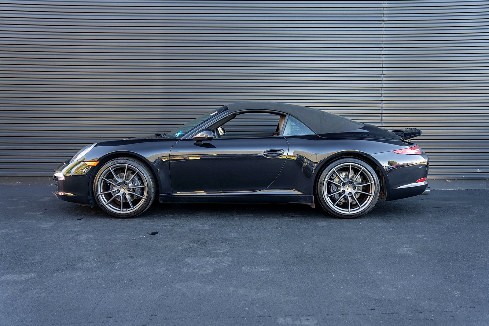 Used 2012 Porsche 911 Carrera RWD image 2