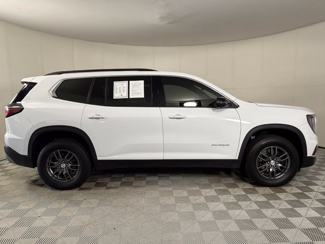 Used 2025 GMC Acadia Elevation FWD image 10