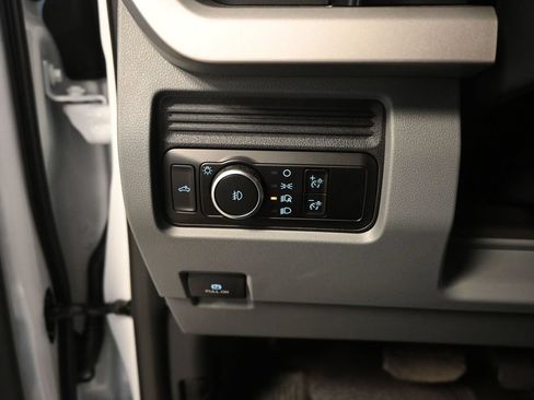 New 2026 Ford F600 2WD Regular Cab Super Duty image 12