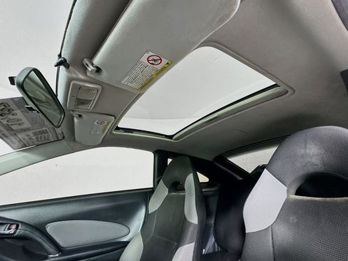 Used 2005 Toyota Celica GT FWD image 20