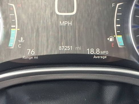 Used 2022 Chrysler Pacifica Touring-L w/ Uconnect Theater Family Group AWD/4WD image 20