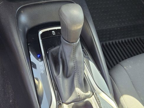 Used 2020 Toyota Corolla LE image 20