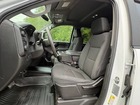 Used 2020 Chevrolet Silverado 3500 W/T w/ Gooseneck/5TH Wheel Package AWD/4WD image 2