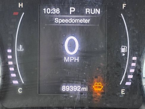 Used 2020 Jeep Renegade Latitude FWD image 13
