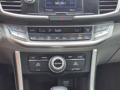 Used 2013 Honda Accord EX-L image 17