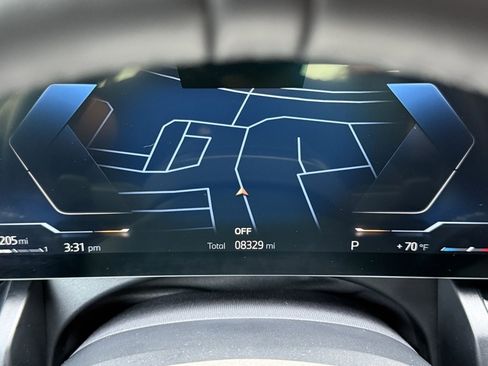 Used 2025 BMW 530i w/ M Sport Package image 28