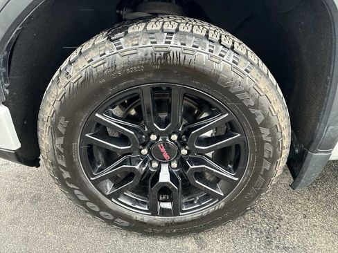 Used 2022 GMC Sierra 1500 Elevation w/ Elevation Premium Package image 33