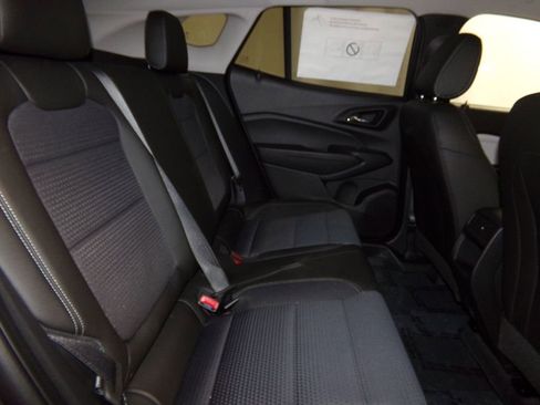 New 2025 Chevrolet Trax LT w/ Driver Confidence Package image 10