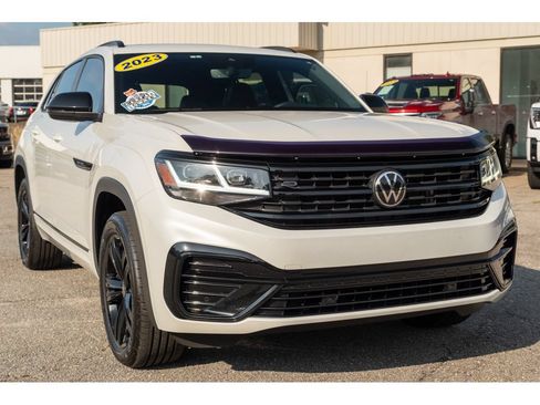 Used 2023 Volkswagen Atlas Cross Sport SEL R-Line AWD/4WD image 33