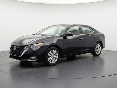 Used 2025 Nissan Sentra S image 3