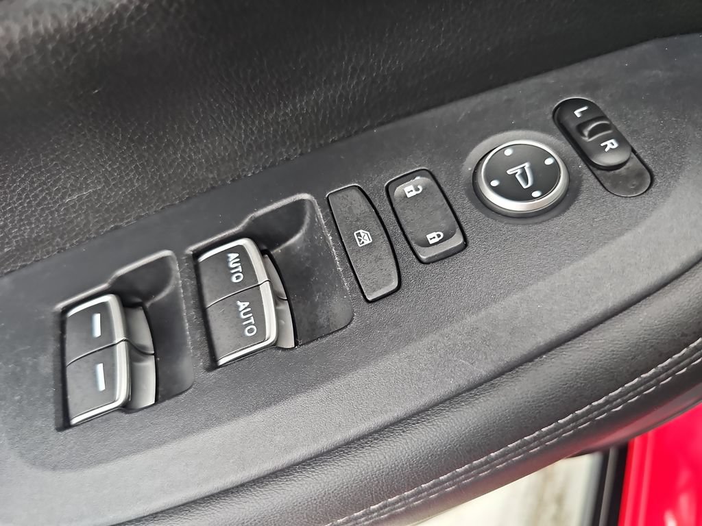Certified 2024 Honda HR-V EX-L image 37