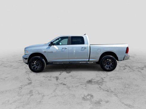 Used 2016 RAM 1500 Classic SLT AWD/4WD image 5