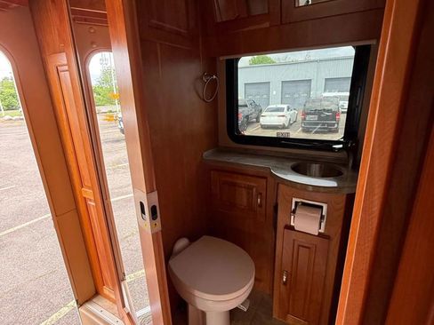 Used 2016 Mercedes-Benz Sprinter 3500 image 14