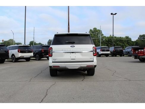 Used 2022 Ford Expedition Max Limited AWD/4WD image 4
