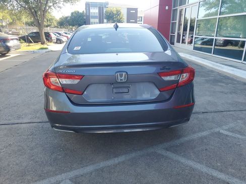 Used 2018 Honda Accord LX image 5