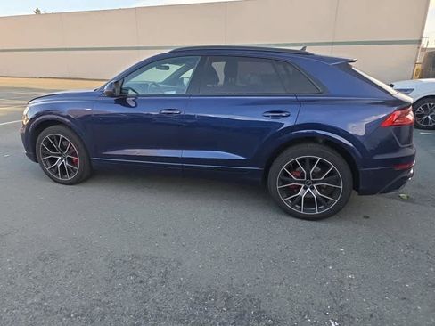 Used 2023 Audi Q8 Prestige w/ Prestige Package AWD/4WD image 7
