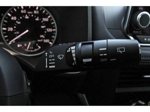 Used 2026 Nissan Rogue SV FWD image 18