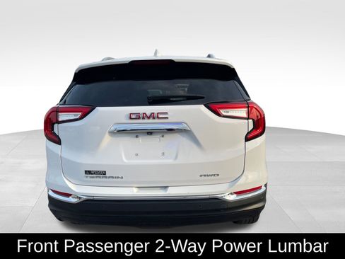 Used 2022 GMC Terrain SLT w/ Infotainment Package II image 7