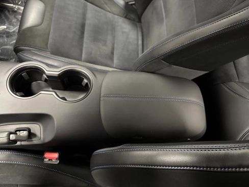 Used 2024 Ford Mustang Dark Horse image 18