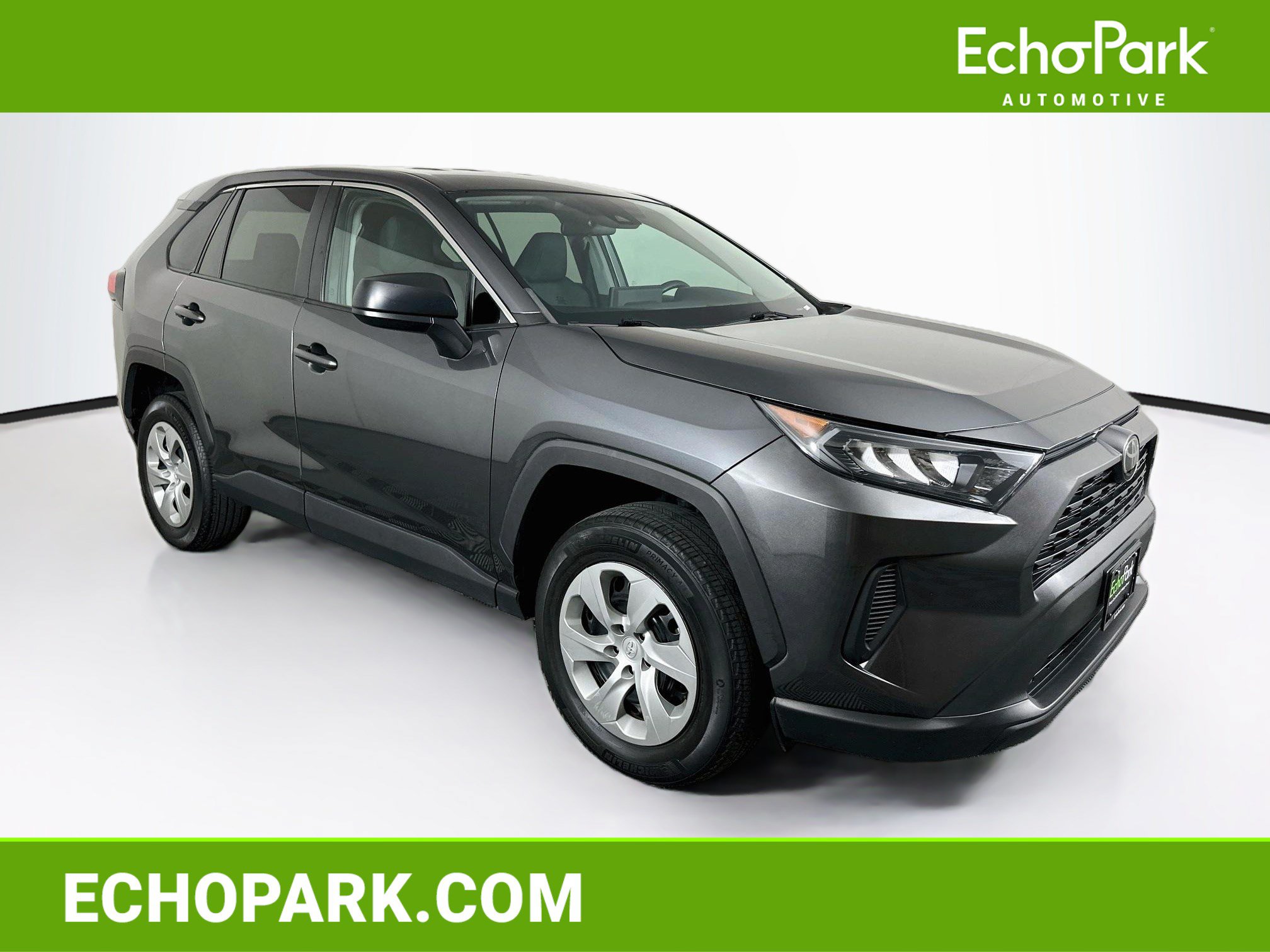 Used 2022 Toyota RAV4 LE AWD/4WD image 1