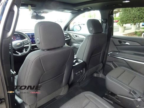 New 2026 Chevrolet Traverse LT w/ Sun and Wheel Package image 20