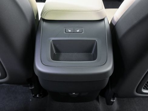 New 2026 Volvo XC60 B5 Plus w/ Protection Package Premier image 18