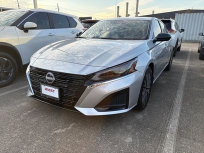 New 2025 Nissan Altima 2.5 SV