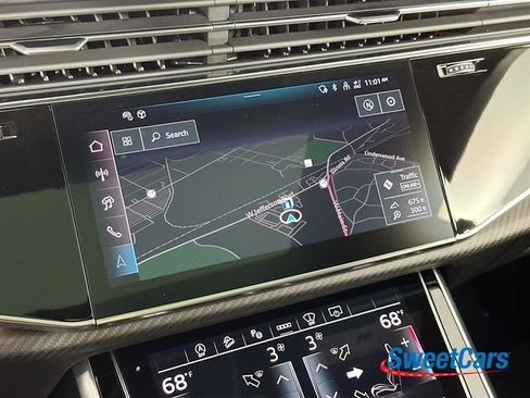 Used 2025 Audi RS Q8 performance AWD/4WD image 26