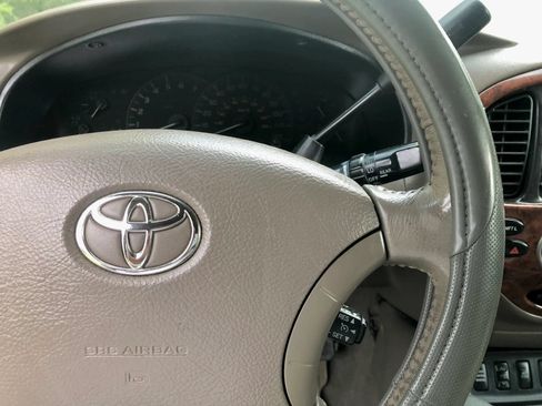 Used 2007 Toyota Sequoia Limited AWD/4WD image 17