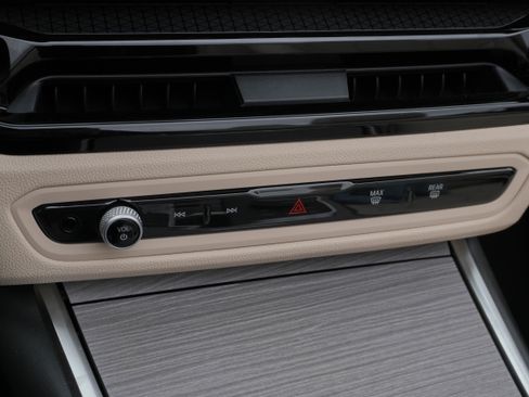 Certified 2026 BMW 430i Convertible RWD image 28