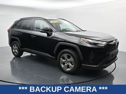 Used 2023 Toyota RAV4 XLE AWD/4WD image 2