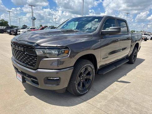 New 2026 RAM 1500 Express AWD/4WD image 24