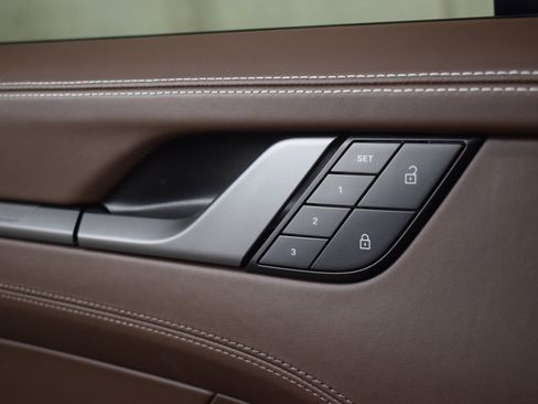 Used 2023 Porsche 911 Carrera S w/ Sport Package image 40