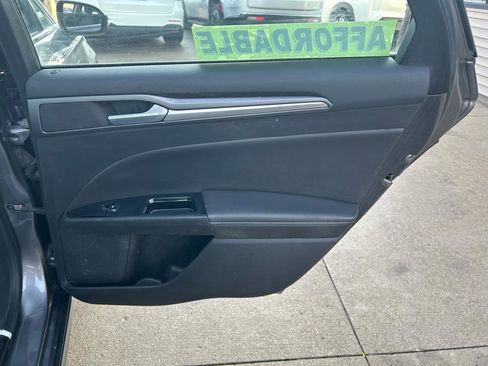 Used 2013 Ford Fusion Titanium w/ Titanium Driver Assist Pkg image 15