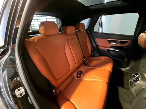 Used 2026 Mercedes-Benz GLC 300 4MATIC image 19